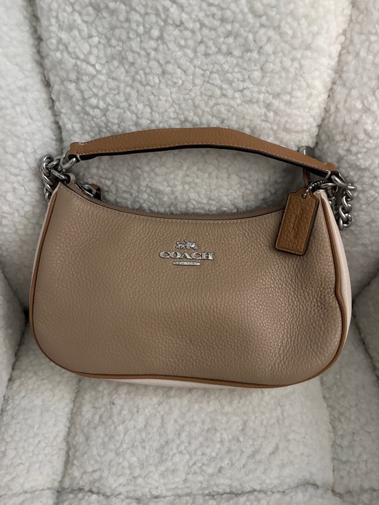 Coach Handbags - Coach Pebbled Leather Shoulder Bag in Tan and Camel